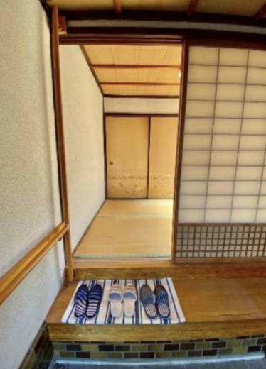 (居間)