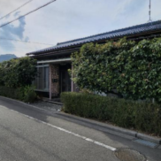 愛媛県今治市 賃貸4の3 土地463.66平米 戸建3DK＋アパート1DK×1戸、2DK×2戸 満室時利回り13.83％