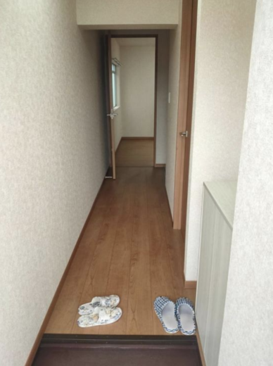(玄関)