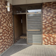 (玄関)