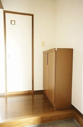 (玄関)