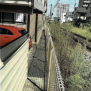 線路沿い(外観)