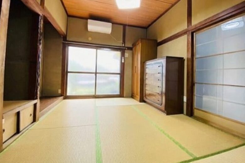 (居間)