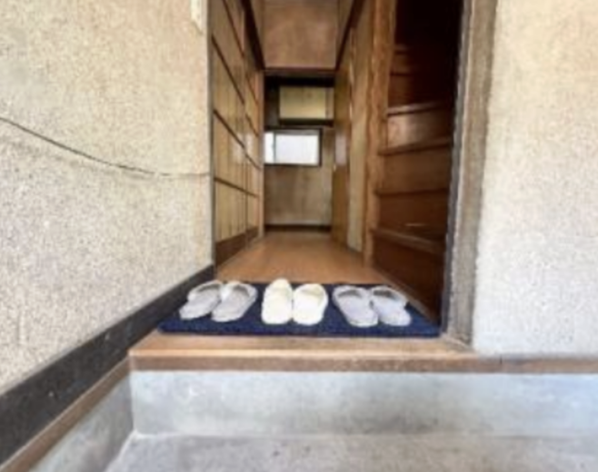 (玄関)