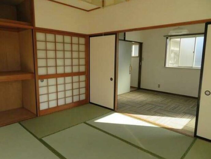 (居間)