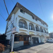 栃木県宇都宮市 満室稼働中 土地245.13平米 住居(1DK、3LDK)×4戸、店舗×3戸 満室時利回り7.03% 栃木県宇都宮市 満室稼働中 土地245.13平米 住居(1DK、3LDK)×4戸、店舗×3戸 満室時利回り7.03%