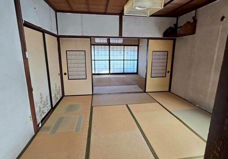 (居間)