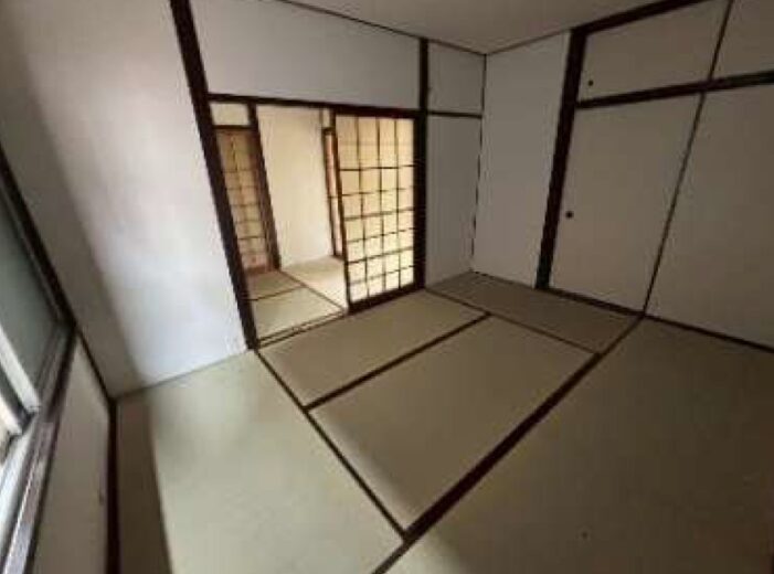 (居間)